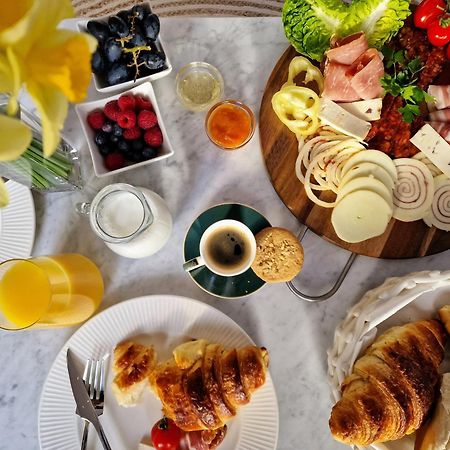The Secret Garden - Keszthely B&B 외부 사진