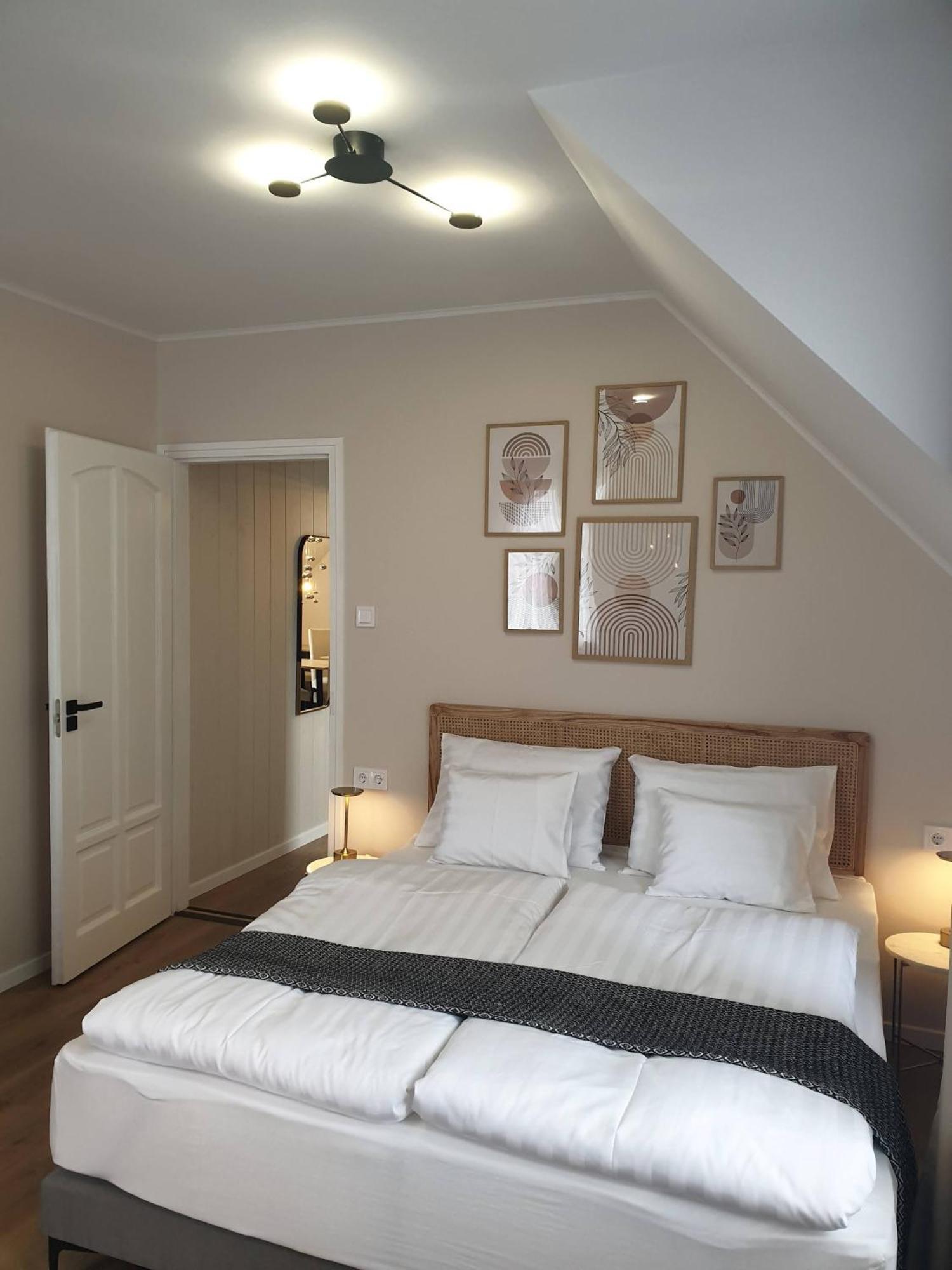 The Secret Garden - Keszthely B&B 외부 사진
