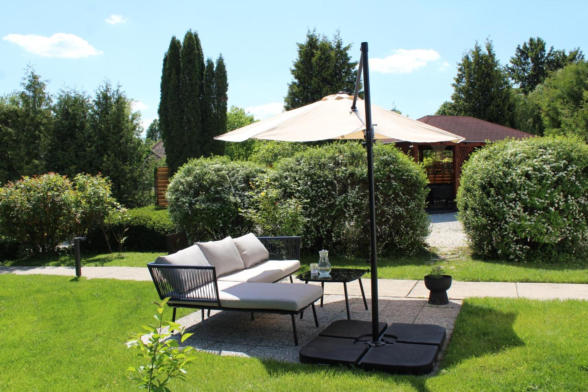 The Secret Garden - Keszthely B&B 외부 사진