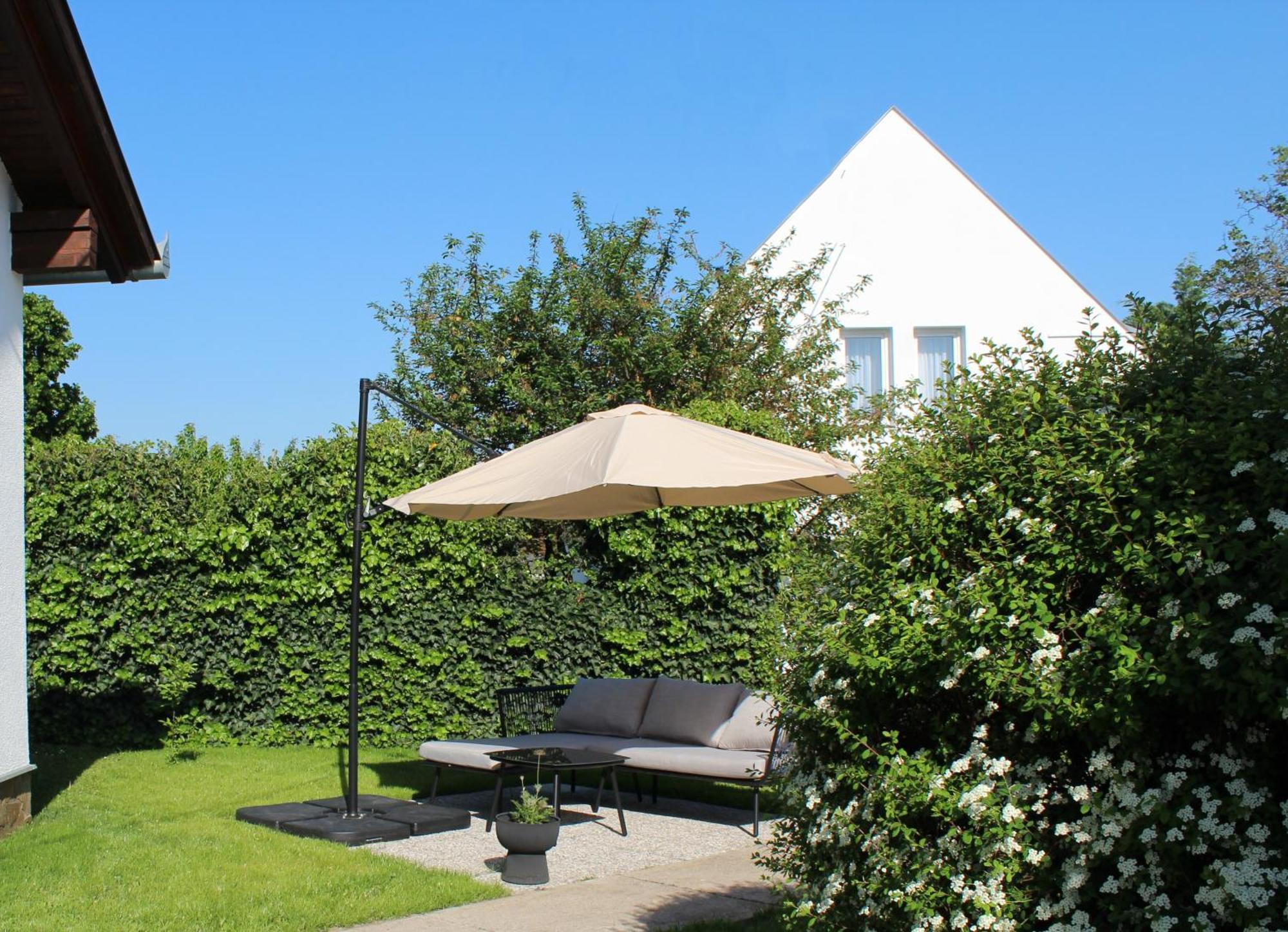 The Secret Garden - Keszthely B&B 외부 사진